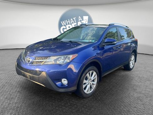 Used 2014 Toyota RAV4 Limited w/ Technology Package AWD/4WD image 8