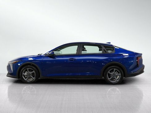 Used 2025 Kia K4 FWD image 2