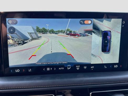 Used 2025 Lincoln Aviator AWD image 14