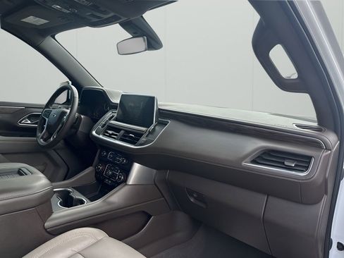 Used 2021 Chevrolet Tahoe Z71 w/ Z71 Signature Package image 14