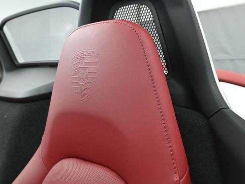 Used 2024 Porsche 718 Boxster image 16