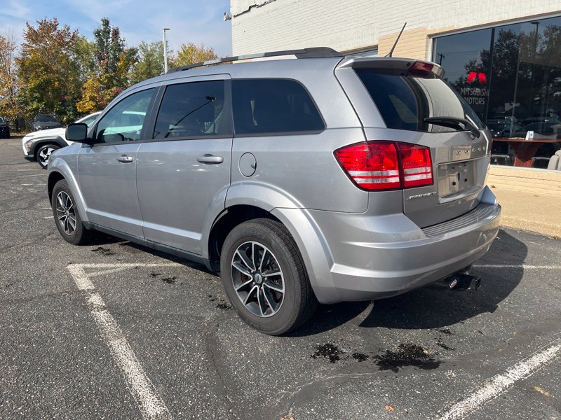 Used 2018 Dodge Journey SE w/ Connectivity Group FWD image 7