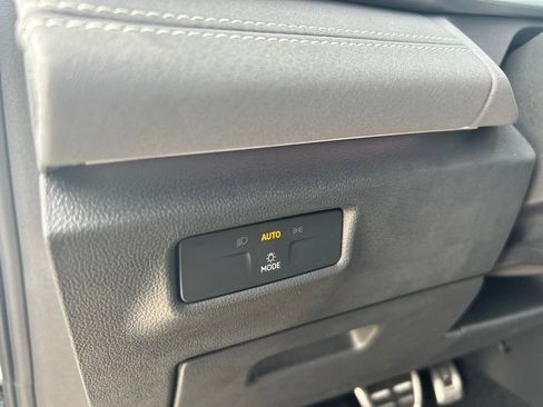 New 2026 Volkswagen Tiguan SE R-Line image 56