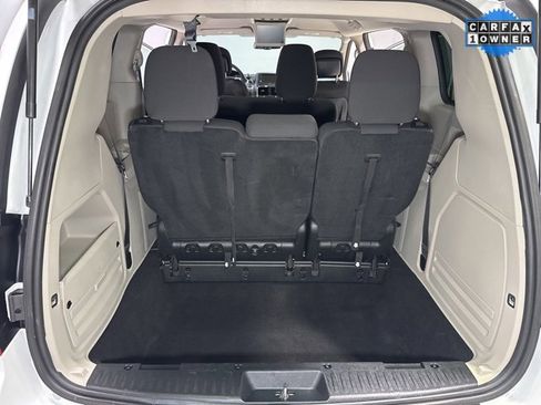 Used 2017 Dodge Grand Caravan SE w/ Power Window Group image 25