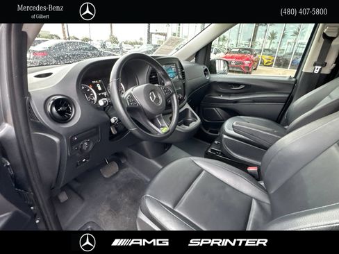 Used 2023 Mercedes-Benz Metris Passenger image 9
