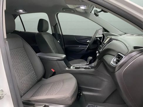 Used 2021 Chevrolet Equinox LT FWD image 13