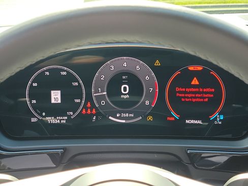 Used 2025 Porsche Cayenne Coupe AWD/4WD image 29