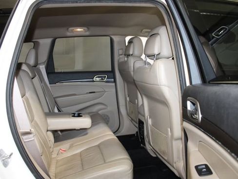 Used 2014 Jeep Grand Cherokee Limited AWD/4WD image 11