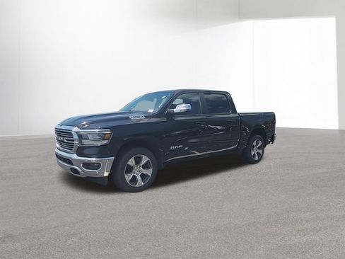 Used 2024 RAM 1500 Laramie AWD/4WD image 5