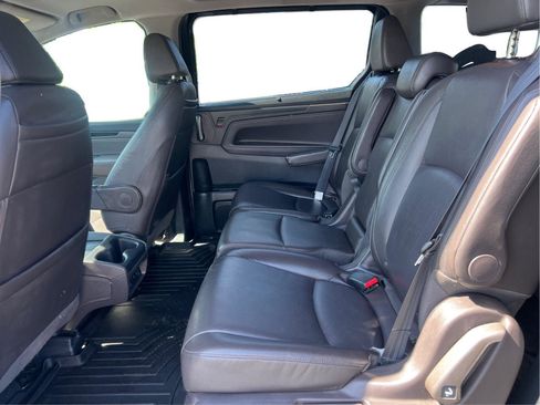 Used 2018 Honda Odyssey Elite image 11