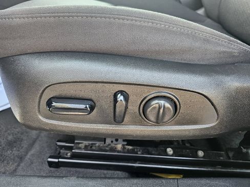Used 2021 Chevrolet Malibu LT FWD image 28