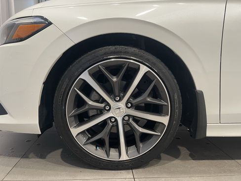 Used 2022 Honda Civic Touring image 5