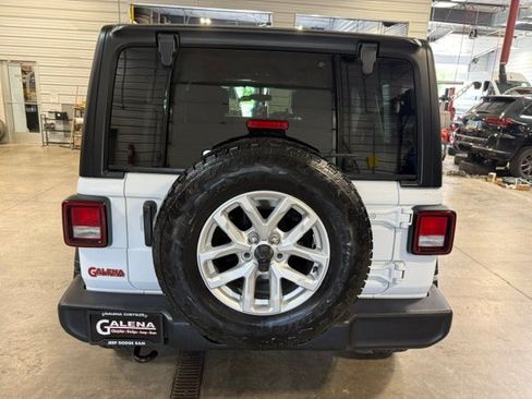 Used 2023 Jeep Wrangler Unlimited Sport AWD/4WD image 27