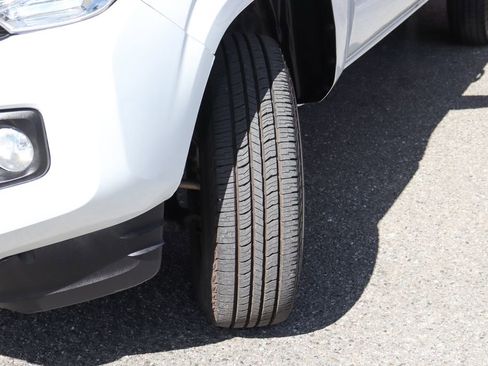 Used 2020 Toyota Tacoma SR5 image 44