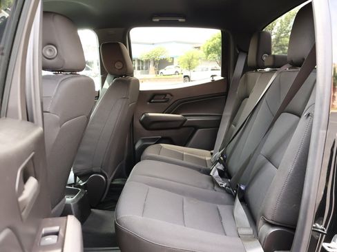Used 2024 Chevrolet Colorado W/T RWD image 16