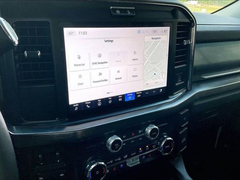 Used 2025 Ford F250 Lariat w/ Black Appearance Package image 24