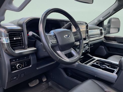 Used 2024 Ford F250 Lariat w/ Lariat Ultimate Package AWD/4WD image 13