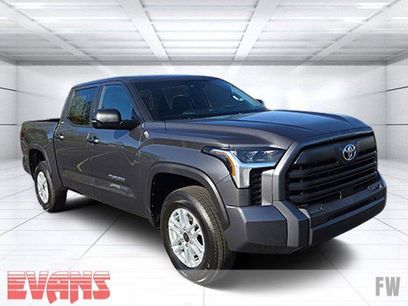 New 2026 Toyota Tundra SR5 w/ SR5 Convenience Package