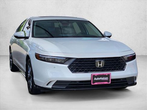 Used 2024 Honda Accord EX-L image 3