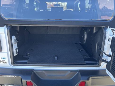 Used 2023 Jeep Wrangler Sahara image 33