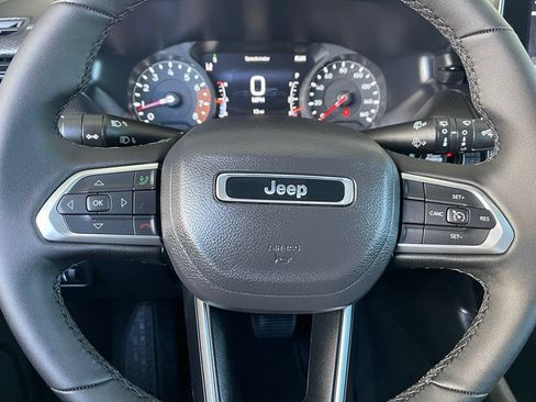 New 2026 Jeep Compass Latitude AWD/4WD image 18