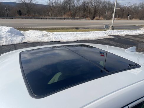 Used 2019 Chevrolet Impala LT w/ Sunroof and Spoiler Package image 11