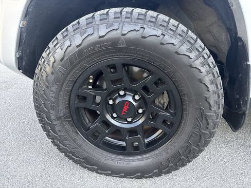 Used 2021 Toyota 4Runner TRD Off-Road Premium w/ Moonroof Package AWD/4WD image 8