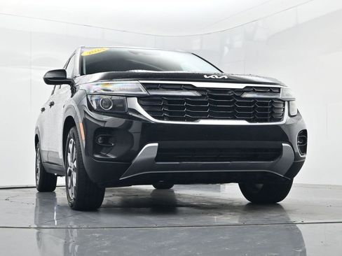 Certified 2024 Kia Seltos S AWD/4WD image 39