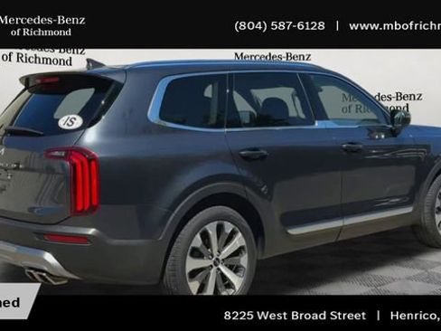 Used 2022 Kia Telluride EX w/ EX Premium Package FWD image 2