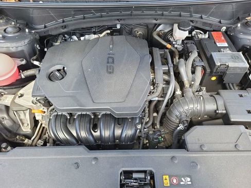 Used 2023 Hyundai Tucson Limited w/ Cargo Package image 18