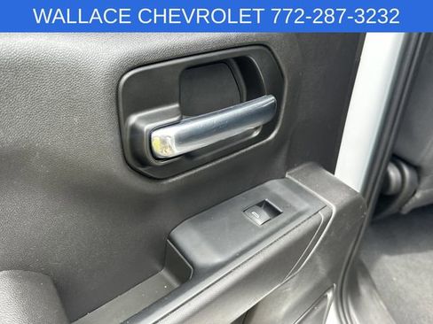 Certified 2022 Chevrolet Silverado 1500 Custom AWD/4WD image 15