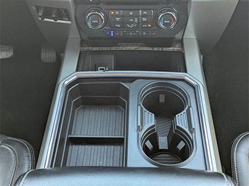 Used 2017 Ford F250 Lariat w/ Lariat Value Package image 18