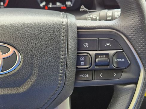 Used 2025 Toyota 4Runner TRD Off-Road AWD/4WD image 22