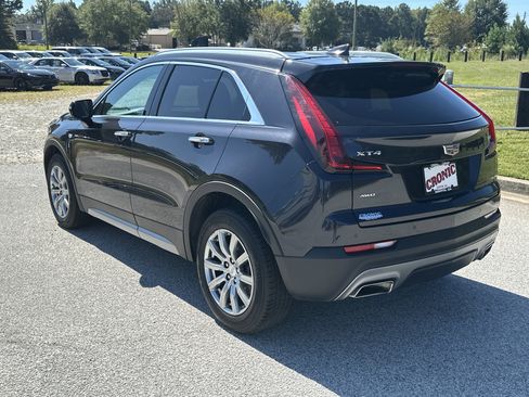 Used 2023 Cadillac XT4 Premium Luxury image 7