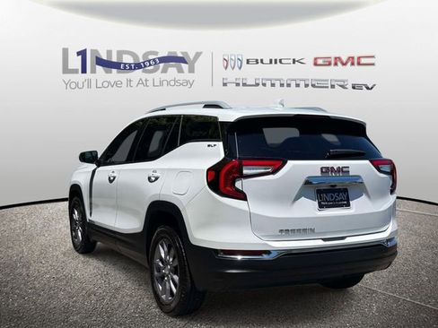 Certified 2024 GMC Terrain SLT FWD image 4