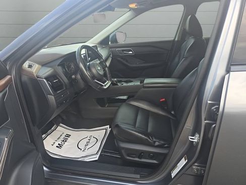 Used 2021 Nissan Rogue SV w/ Premium Package FWD image 10