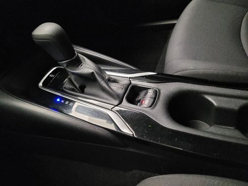 Used 2022 Toyota Corolla LE FWD image 26