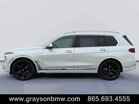 Used 2025 BMW X7 xDrive40i image 6