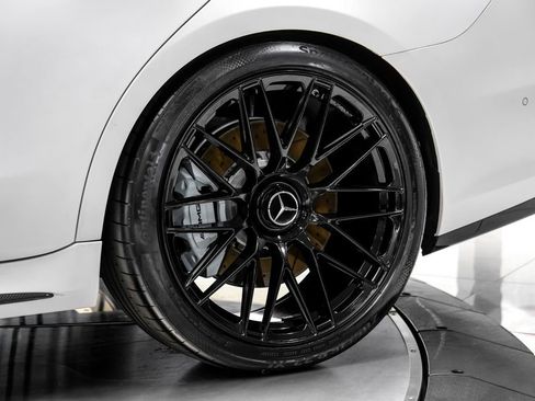 Used 2024 Mercedes-Benz S 63 AMG S w/ Carbon Fiber Exterior Package image 71