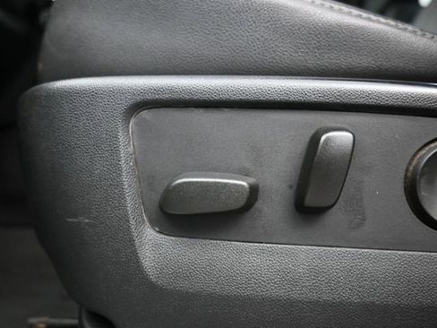 Used 2023 Chevrolet Silverado 1500 LTZ w/ LTZ Convenience Package II AWD/4WD image 11