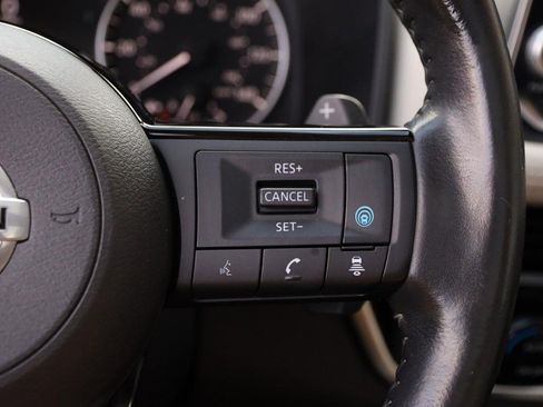 Used 2021 Nissan Rogue SV w/ Premium Package AWD/4WD image 14
