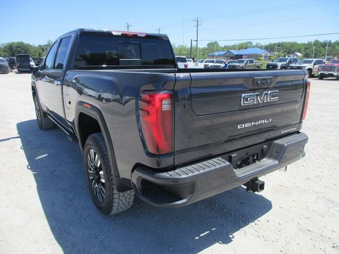 New 2026 GMC Sierra 2500 Denali Ultimate AWD/4WD image 9