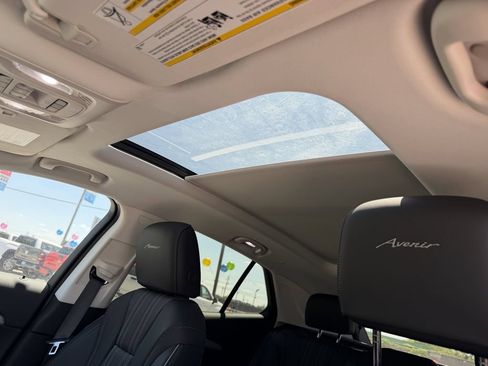New 2026 Buick Envision Avenir AWD/4WD image 12