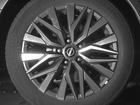 Used 2025 Nissan Altima 2.5 SV image 15