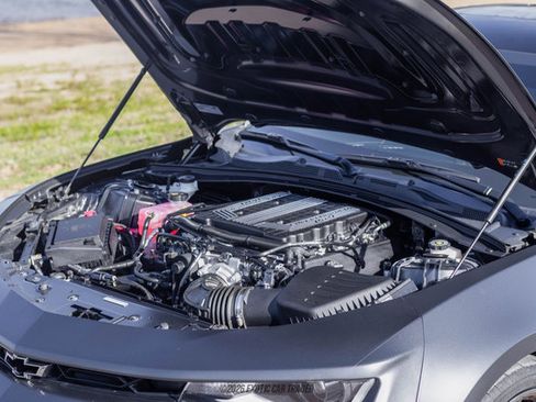 Used 2024 Chevrolet Camaro ZL1 RWD image 17
