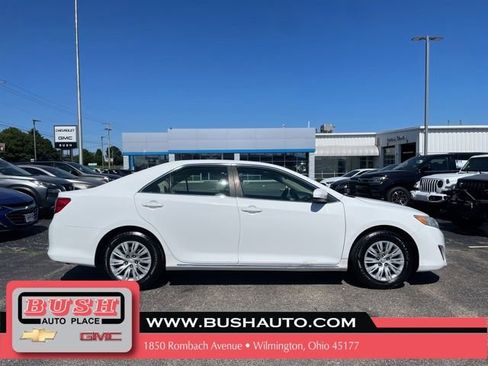 Used 2014 Toyota Camry LE FWD image 9
