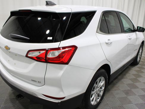 Used 2021 Chevrolet Equinox LT w/ LPO, Cargo Package AWD/4WD image 29
