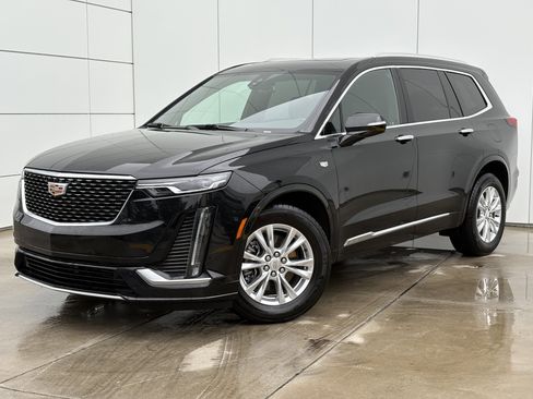 Certified 2024 Cadillac XT6 Luxury w/ LPO, Floor Liner Package AWD/4WD image 2