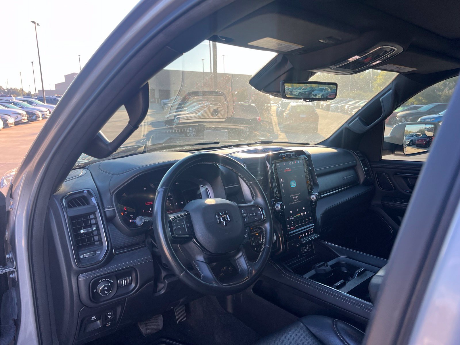 Used 2023 RAM 1500 Limited AWD/4WD image 25