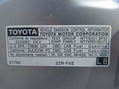Certified 2022 Toyota Prius XLE image 23